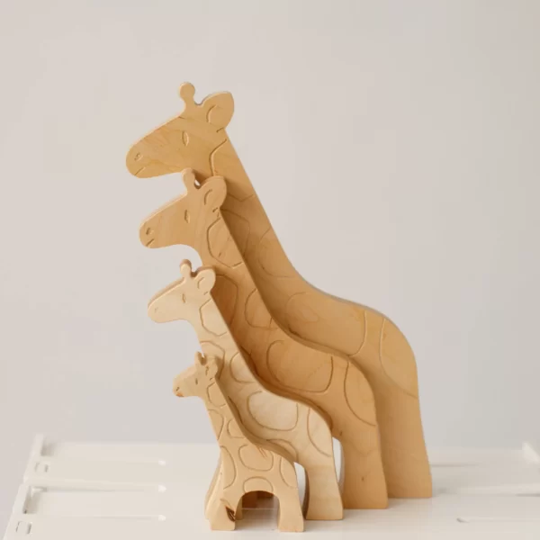 Jucărie pentru copii de la Timberkids: Girafe din lemn