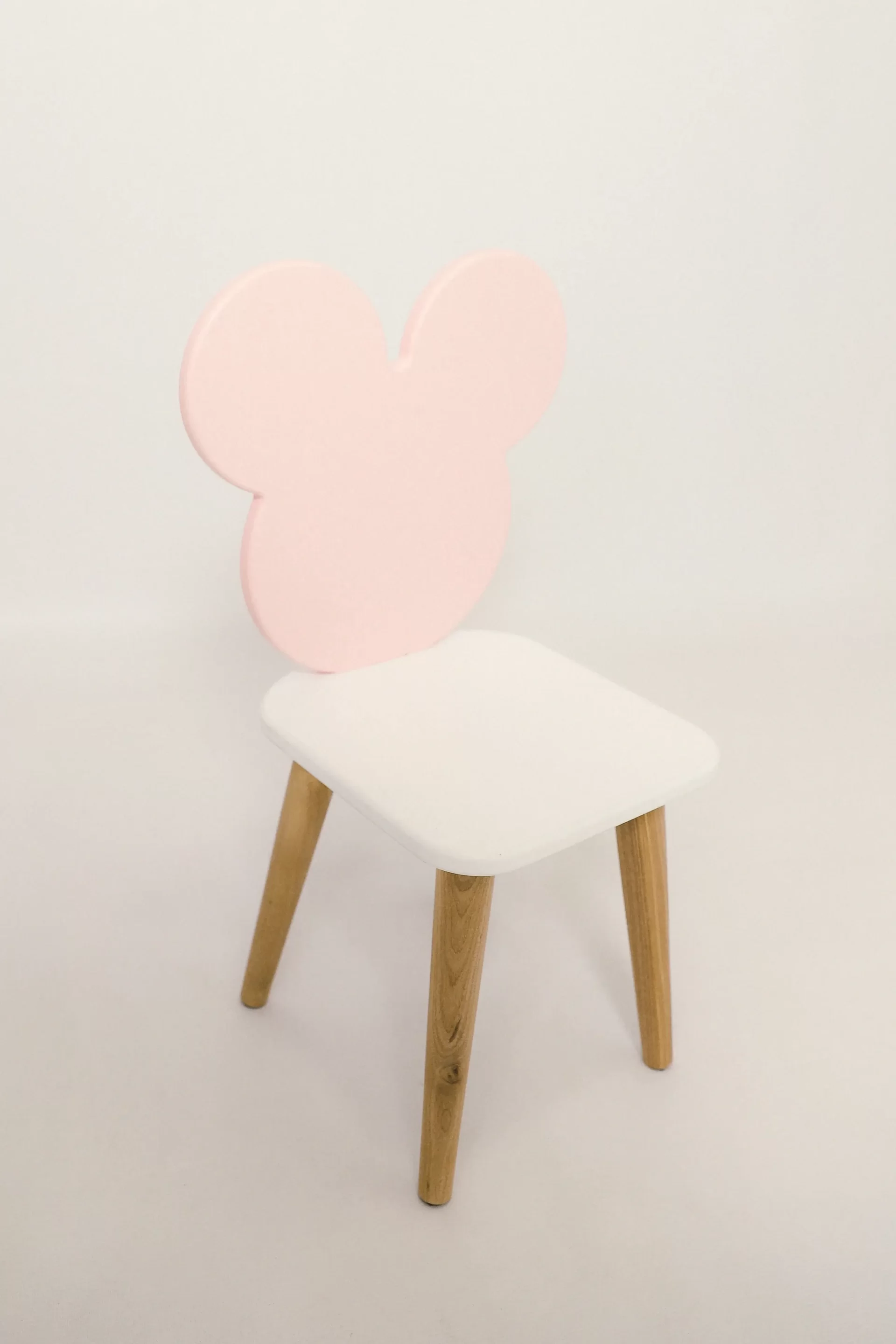 Scaun Minnie Mouse Con